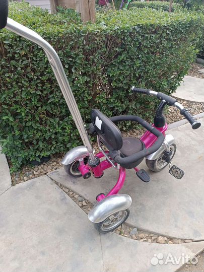 Трехколесный велосипед