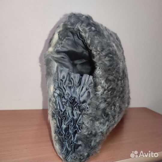 Муфта старинная с карманом и кулисками на молнии