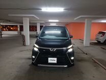 Toyota Voxy 2.0 CVT, 2018, 60 000 км, с пробегом, цена 2 650 000 руб.