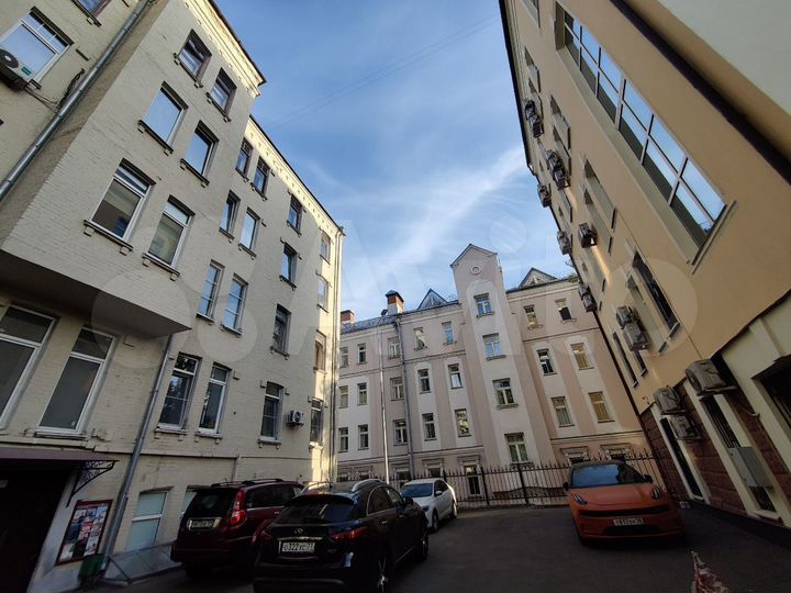 Своб. планировка, 75,1 м², 1/4 эт.