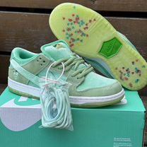 Nike Sb dunk Strange Love Green