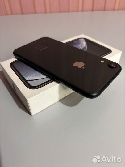 iPhone Xr, 64 ГБ