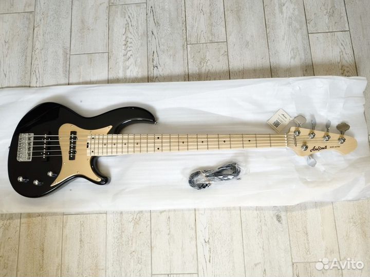 Бас гитара aria Jazz Bass RSB-618/5 Black 5 струн