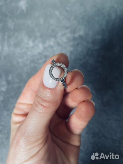 Серебряное кольцо Pandora
