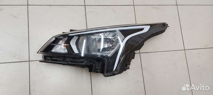 Фара передняя левая Kia Rio 4 2021-нв