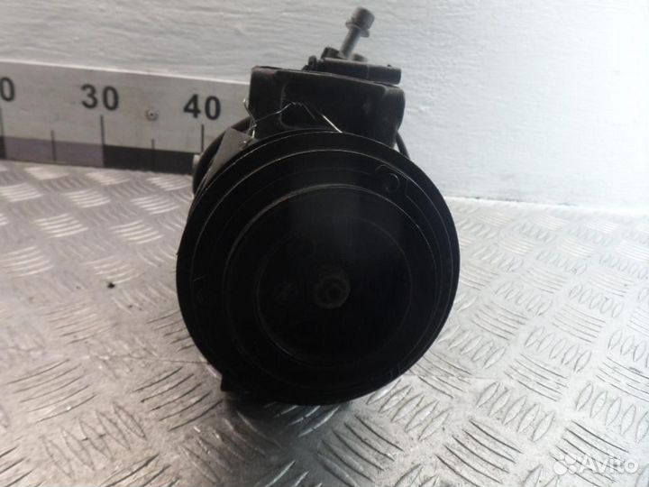 Компрессор системы кондиционирования Mercedes-Benz