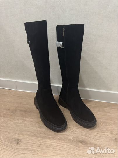 Зимние женские сапоги Pierre Cardin 38