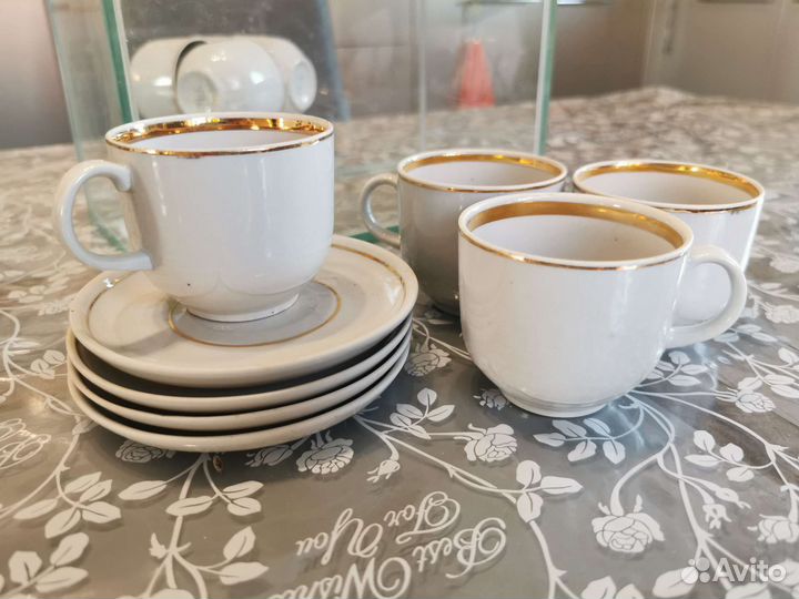 Набор кофейных чашек на 8 персон