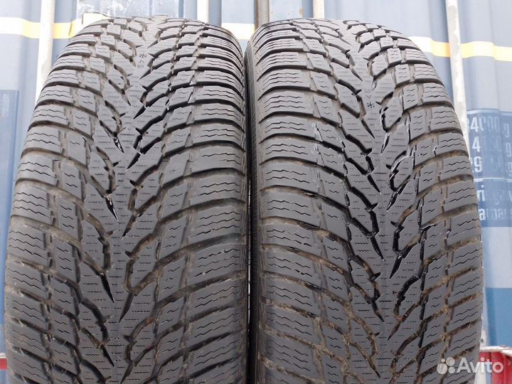 Nokian Tyres WR Snowproof 205/70 R15