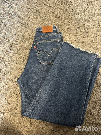 Джинсы Levis ribcage 27