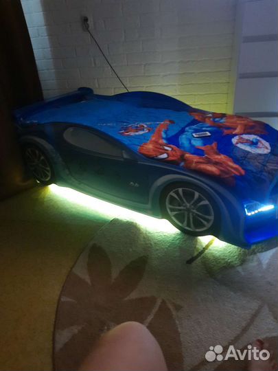 Детская кровать машина с подсветкой