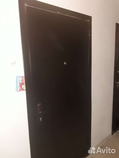 Дверь входная металлическая