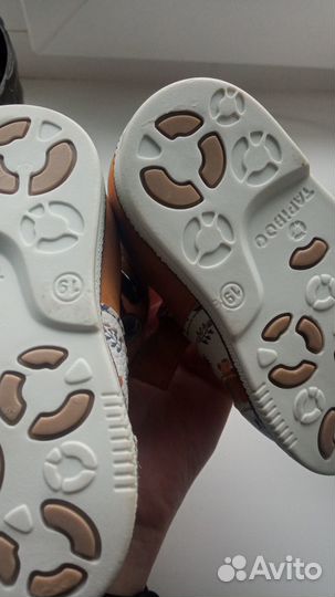 Сандалии для девочки 19 размер новые