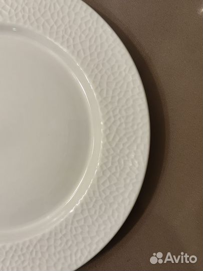 Фарфоровая тарелка 27 см 6 штук новые