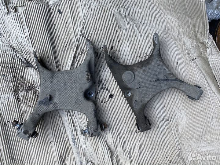 Рычаги задние качающиеся пара BMW E63 33326754558