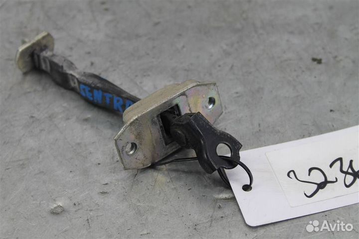 Ограничитель двери задней правой Nissan Sentra B17