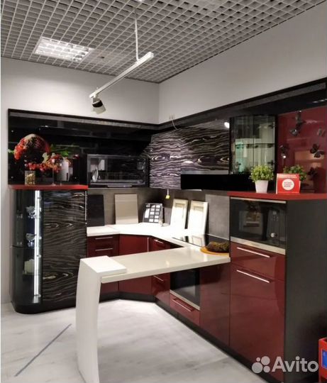 Кухня на заказ, прямая, угловая, маленькая