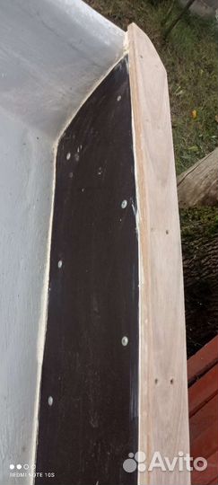 Лодка Пелла