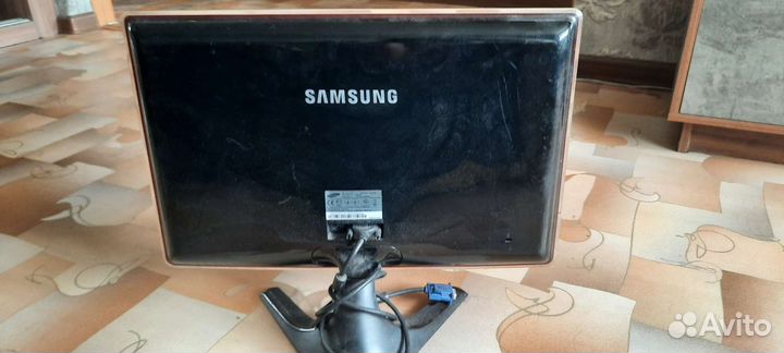Монитор samsung