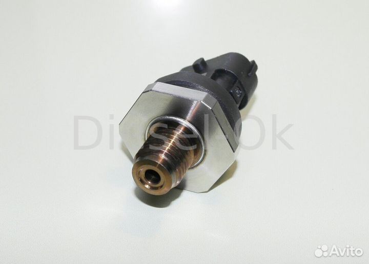 Датчик давления топлива 0281006326 cummins 2,8 iSF