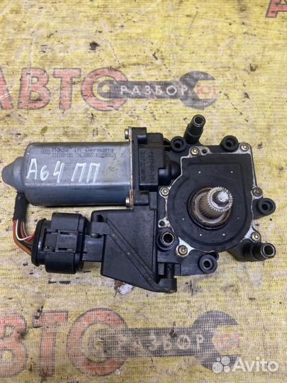 Мотор стеклоподъемника передний правый Audi A6 C5