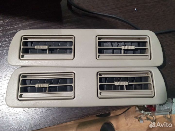 Дефлектор воздушный Mazda MPV