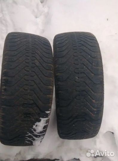 Goodyear UltraGrip 500 215/55 R16