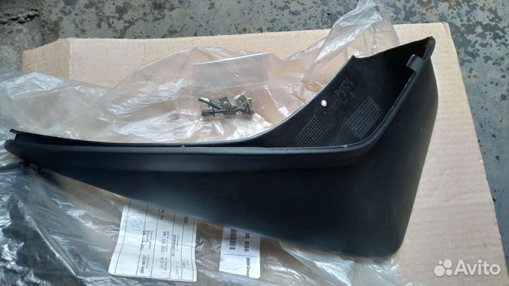 Комплект задних брызговиков BMW E46 оригинал