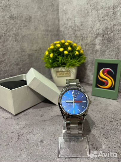 Часы Tommy Hilfiger