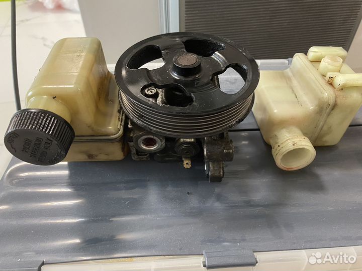 Насос гур на Мазда 6 GG 2007г