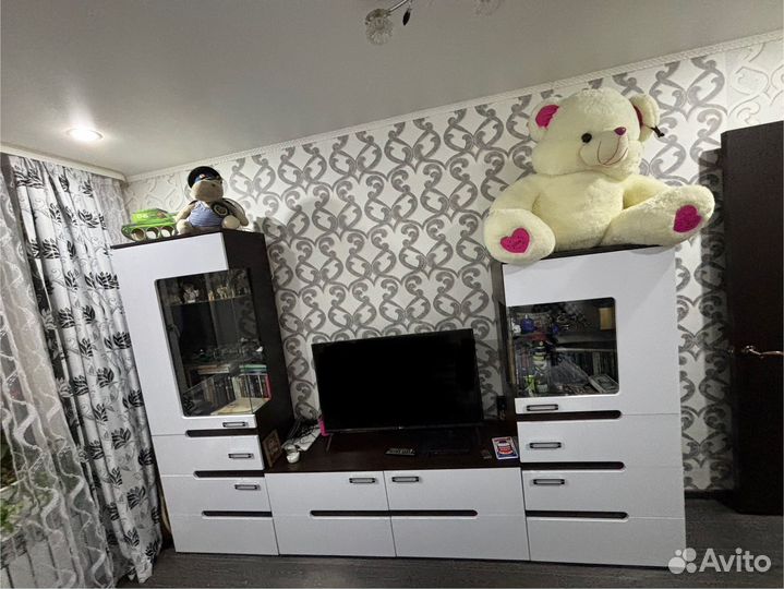 Стенка в гостиную