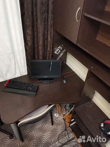 Компьютерный стол