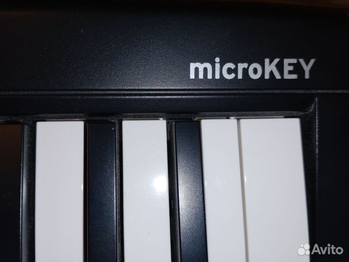 Midi клавиатура Korg