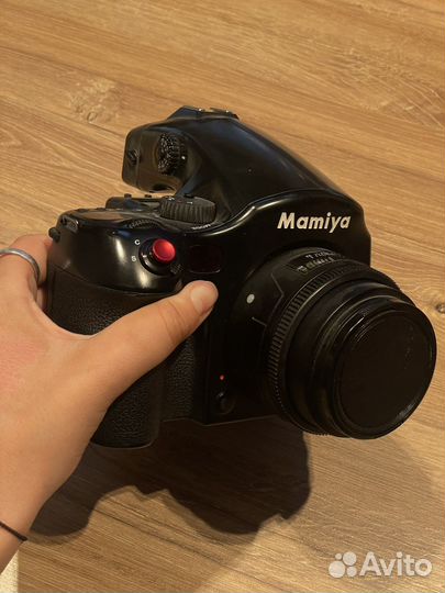 Mamiya 645 afd + 80mm