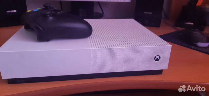 Xbox One S