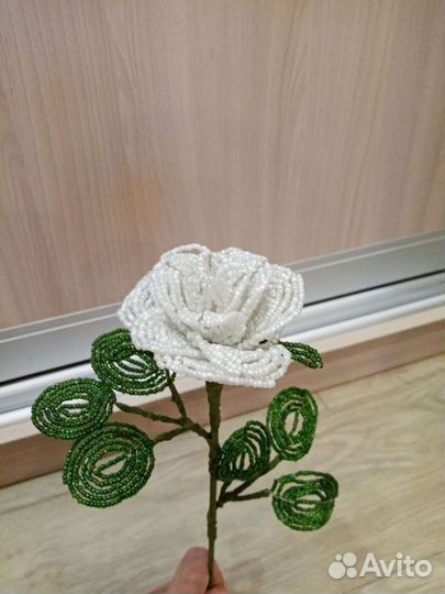 Роза из бисера