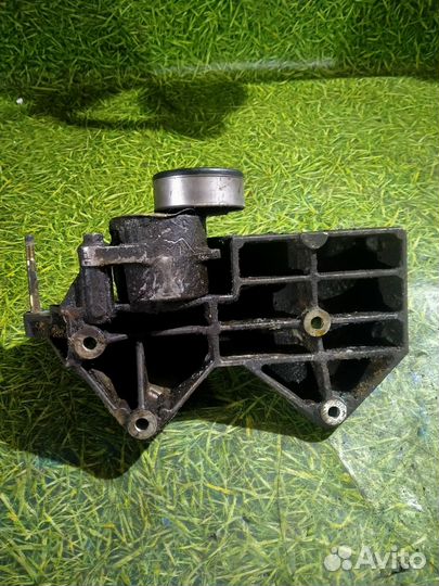 Кронштейн кондиционера Шевроле Лачетти 1.4л 2007г