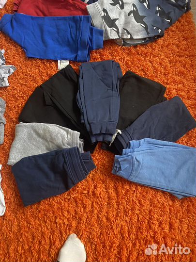 44 вещи.Костюмы, футболки, шорты 110-116см