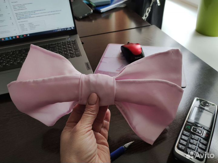 Бант большой на заколке к костюму 