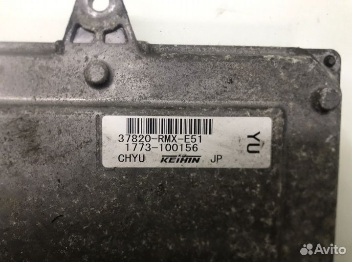 Блок управления двигателем Honda Civic 8 1.3 I