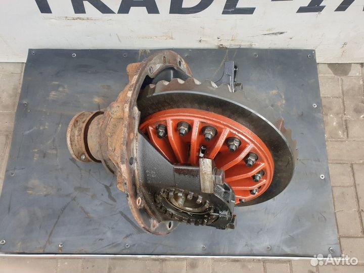 B153200K1753456 Редуктор заднего моста Merritor 18