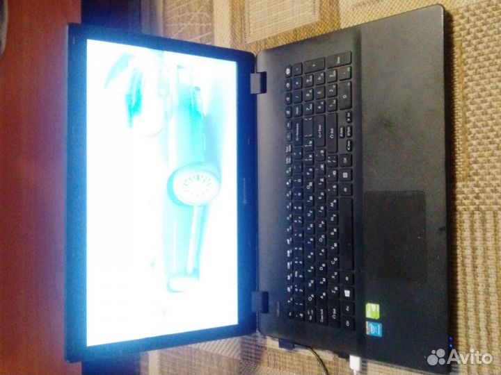 Packard Bell enlg71BM-P75M