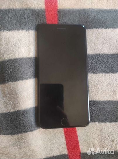 Телефон iPhone 7 plus