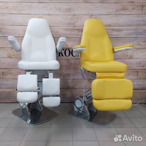 Педикюрное кресло + Косметологическое кресло