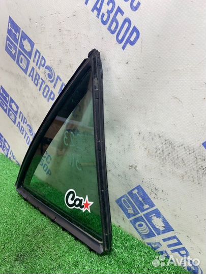 Стекло двери заднее правое Toyota Mark X седан 2.5