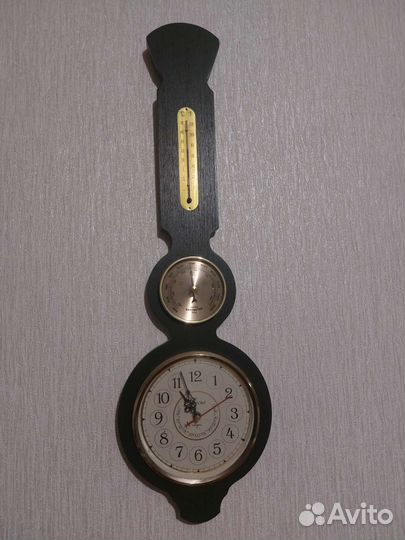 Часы настенные Весна