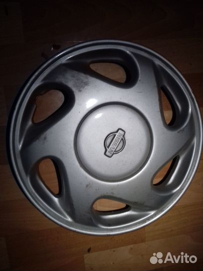 Колпак Nissan оригинал R14
