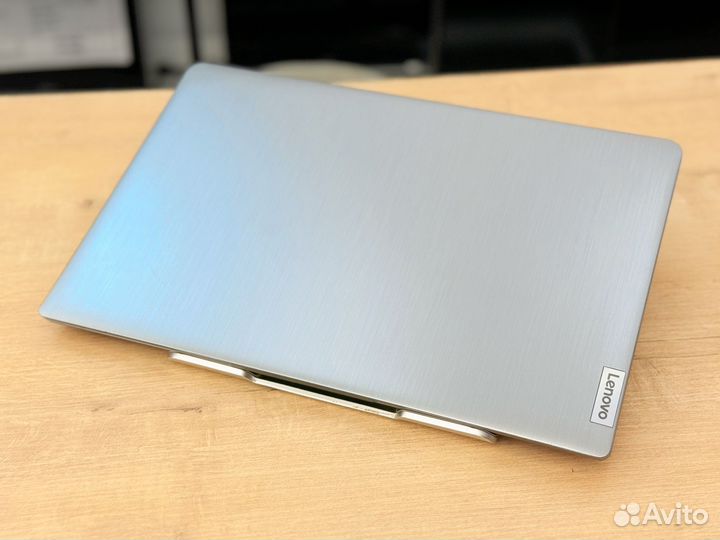 Ультрабук Lenovo IPS AMD Ryzen 3 5300U + 8 RAM