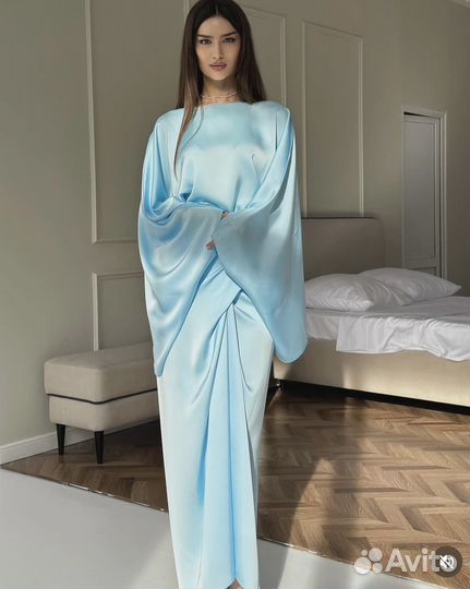 Костюм атласный шелковый женский