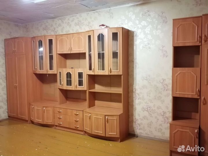 Продам стенку в гостиную